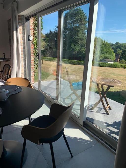 Lovely 1-Bedroom Appartement Le Joyau With Indoor Pool And Sauna Lasne 外观 照片